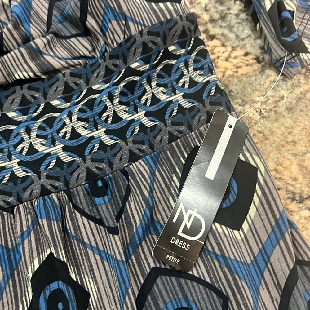 New Directions Dress - Picture 8 of 8